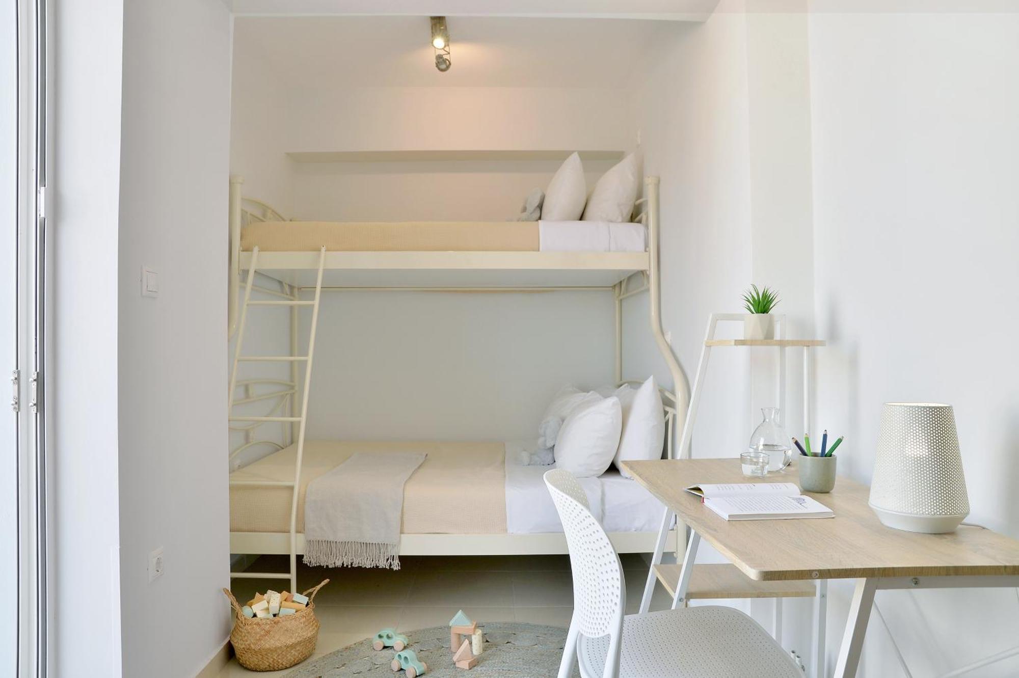 Alekos 1 νetflix Aparthotel 3*